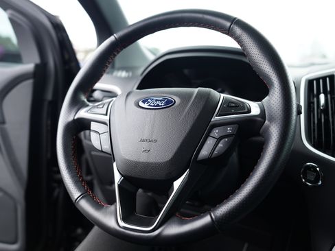 Used 2023 Ford Edge ST-Line image 12
