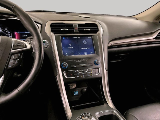 Used 2019 Ford Fusion SEL FWD image 7