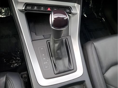 Used 2024 Audi Q3 2.0T Premium AWD/4WD image 22