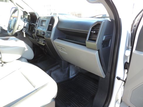 Used 2022 Ford F350 XL w/ Power Equipment Group image 16