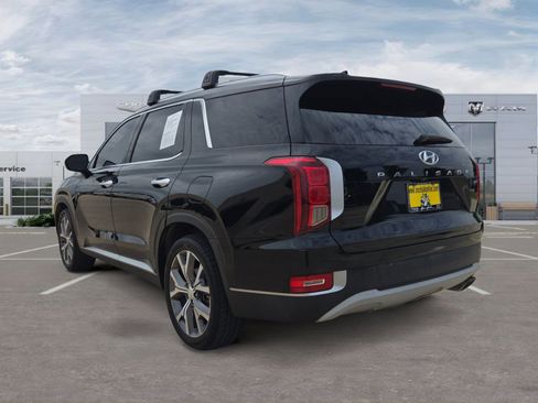 Used 2022 Hyundai Palisade SEL w/ Premium Package AWD/4WD image 3