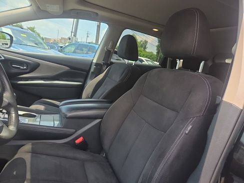 Used 2017 Nissan Murano SV w/ Premium Package AWD/4WD image 18