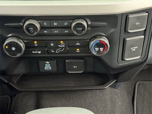 Certified 2024 Ford F250 XLT w/ FX4 Off-Road Package image 18