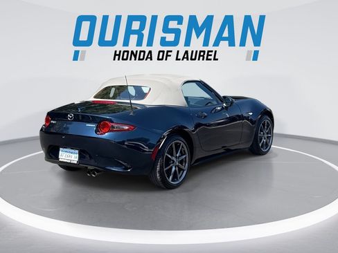 Used 2021 MAZDA MX-5 Miata Grand Touring RWD image 8