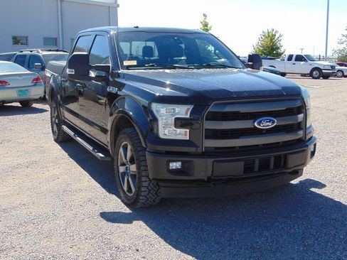 Used 2017 Ford F150 Lariat w/ Equipment Group 502A Luxury AWD/4WD image 9