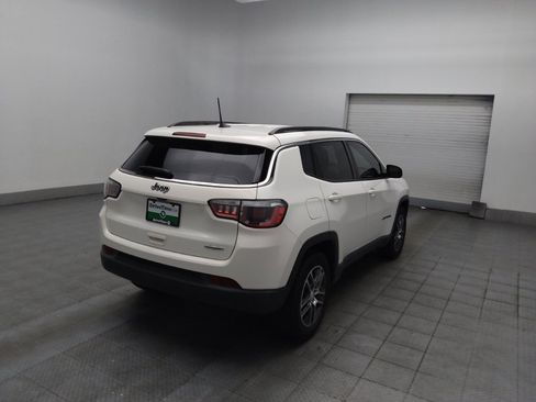 Used 2018 Jeep Compass Latitude w/ Popular Equipment Group FWD image 9