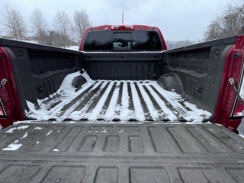 Certified 2017 GMC Canyon SLT w/ Driver Alert Package image 21