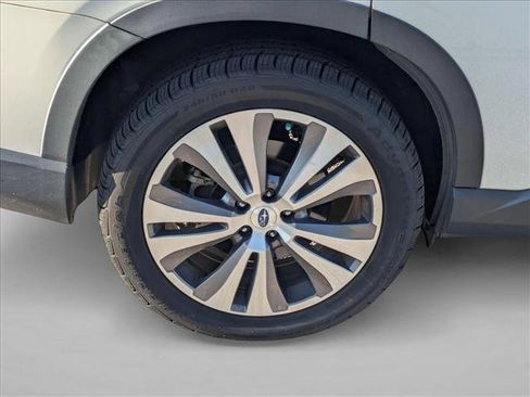 Used 2022 Subaru Ascent Touring AWD/4WD image 8