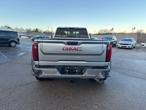 Used 2025 GMC Sierra 3500 SLT w/ SLT Premium Package image 6