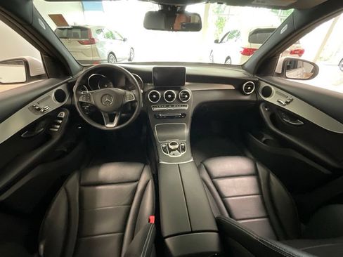 Used 2019 Mercedes-Benz GLC 300 4MATIC image 8