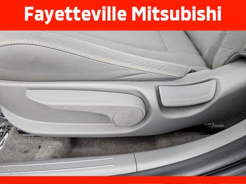 Used 2023 Hyundai Elantra SEL FWD image 9