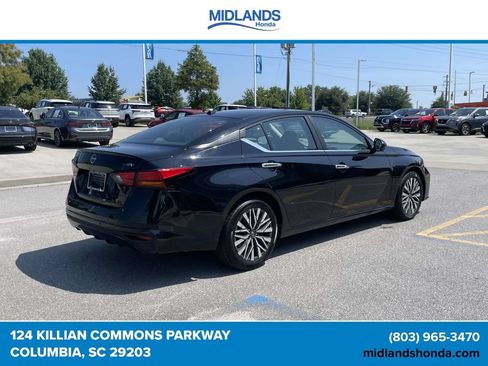 Used 2024 Nissan Altima 2.5 SV FWD image 6