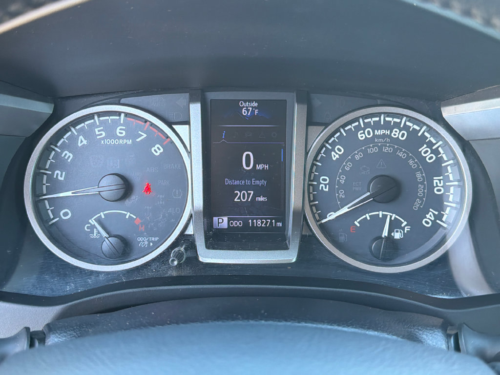 Used 2019 Toyota Tacoma SR5 AWD/4WD image 26