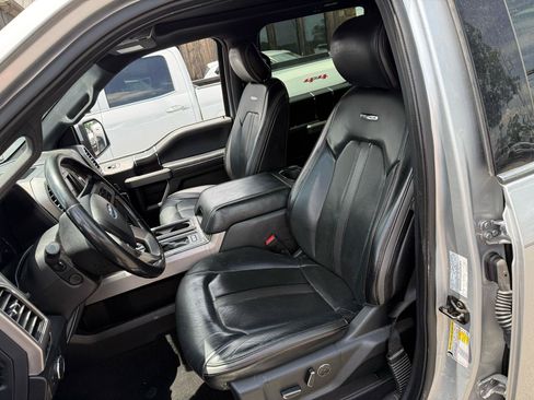 Used 2019 Ford F150 Platinum w/ Equipment Group 701A Luxury AWD/4WD image 5