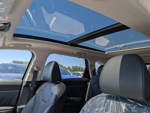 New 2026 Kia Sorento SX FWD image 17