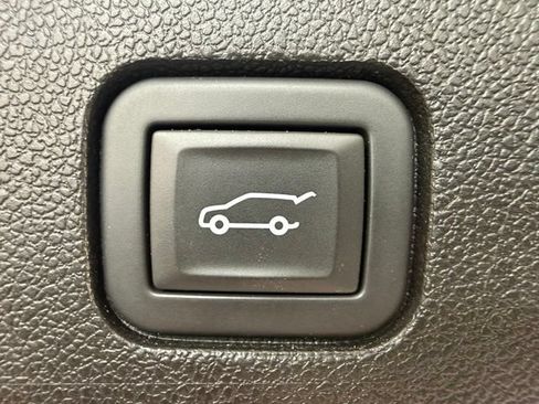 Used 2024 Cadillac XT6 Sport w/ Platinum Package AWD/4WD image 18
