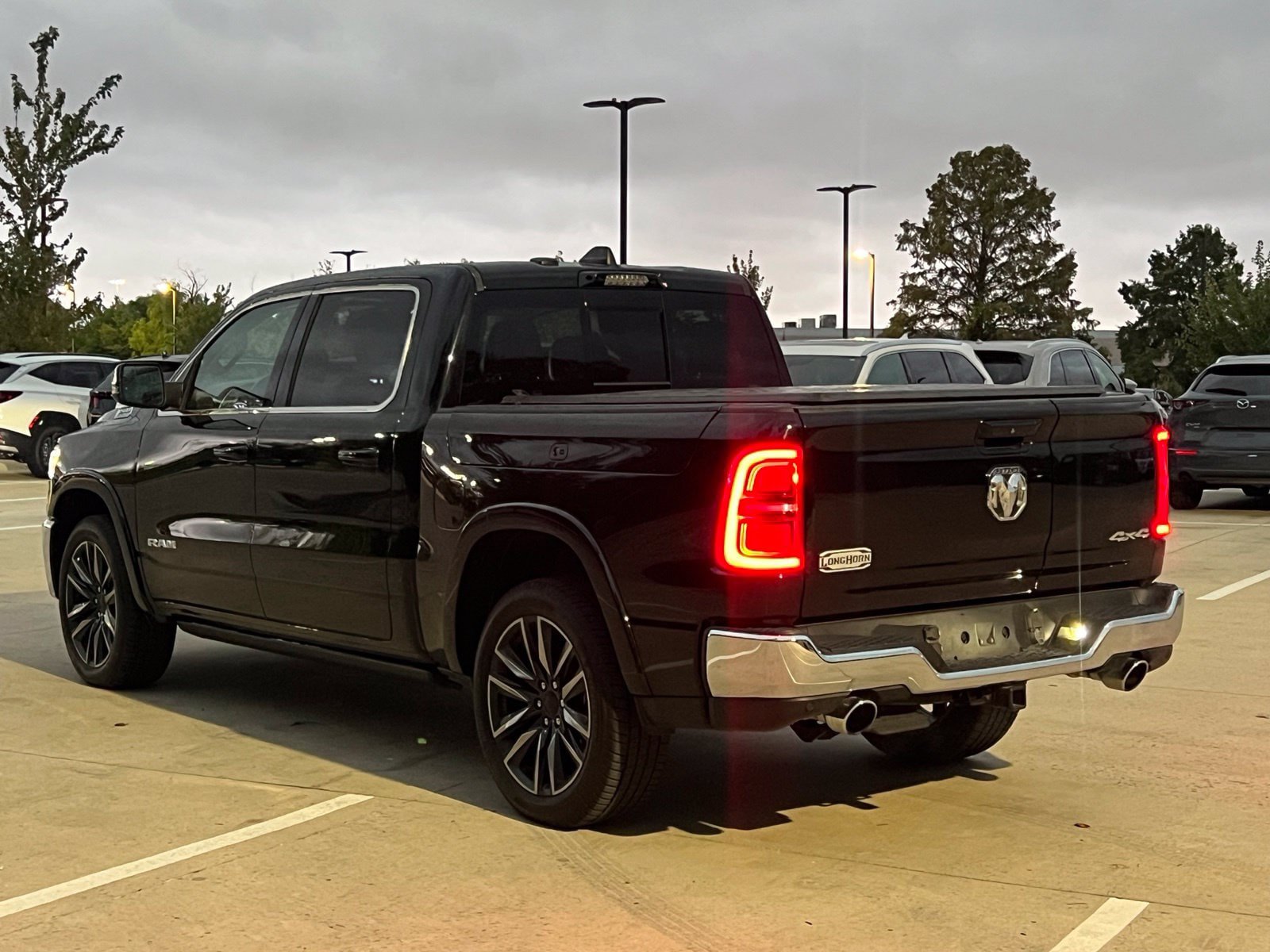 Used 2025 RAM 1500 Limited AWD/4WD image 11