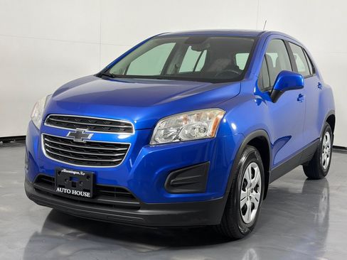 Used 2016 Chevrolet Trax LS w/ LPO, Protection Package FWD image 9