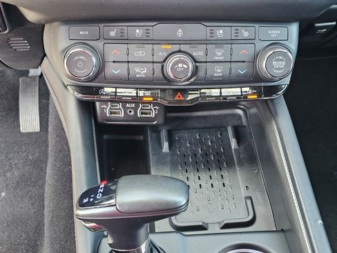 Used 2025 Dodge Durango GT AWD/4WD image 29
