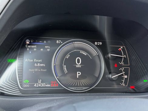 Used 2024 Lexus UX 250h AWD w/ Premium Package image 25