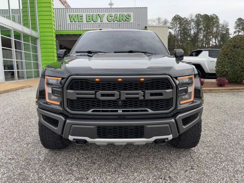 Used 2018 Ford F150 Raptor w/ Equipment Group 802A Luxury image 8