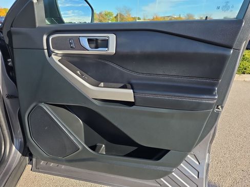 Used 2023 Ford Explorer XLT w/ Equipment Group 202A image 13