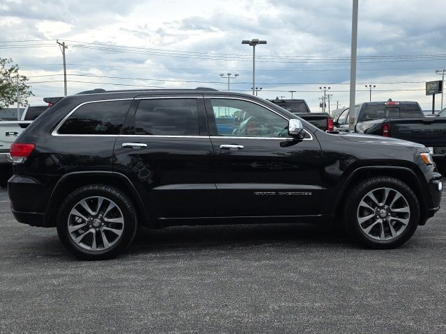 Used 2018 Jeep Grand Cherokee Overland AWD/4WD image 8