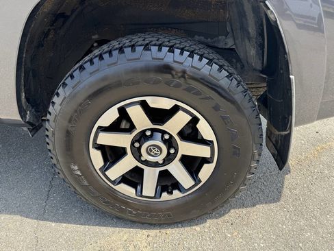 Used 2020 Toyota 4Runner TRD Off-Road Premium w/ Moonroof Package image 8