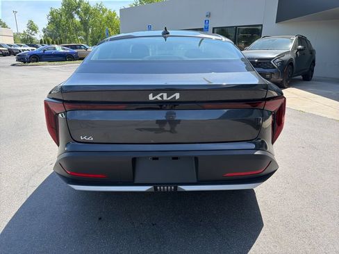 Used 2025 Kia K4 FWD image 9