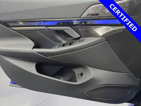 Certified 2025 BMW M5 w/ Carbon Package image 24