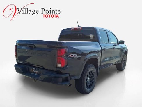 Used 2024 Chevrolet Colorado Z71 w/ Z71 Convenience Package 2 AWD/4WD image 4