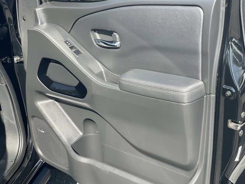 Used 2022 Nissan Frontier Pro-X w/ Pro-X Premium Package image 34