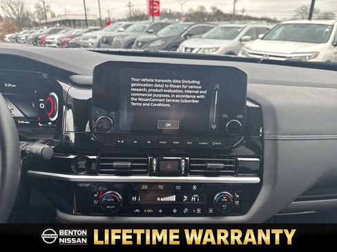 Used 2025 Nissan Pathfinder Platinum w/ Cargo Package image 17