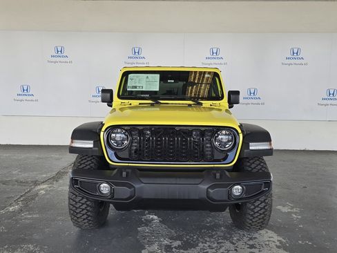 Used 2024 Jeep Wrangler Willys image 2