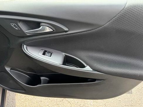 Used 2024 Chevrolet Malibu LT FWD image 11