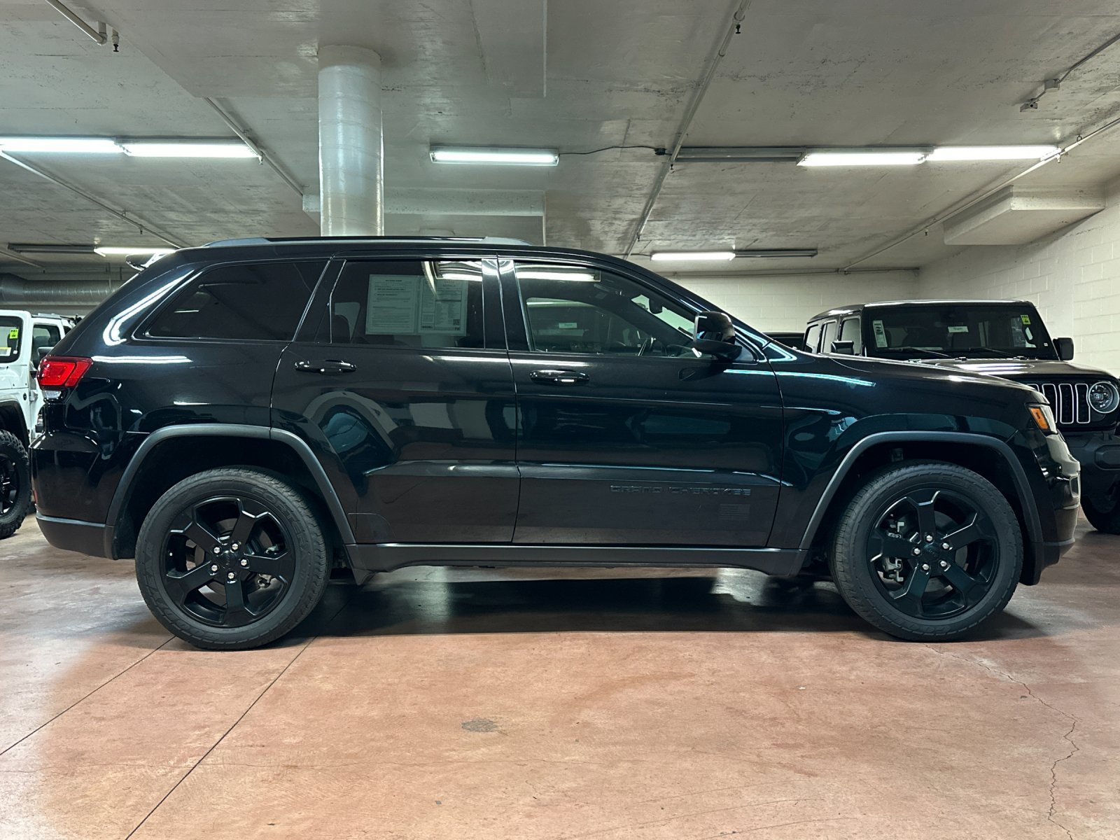 Certified 2021 Jeep Grand Cherokee Freedom Edition RWD image 6