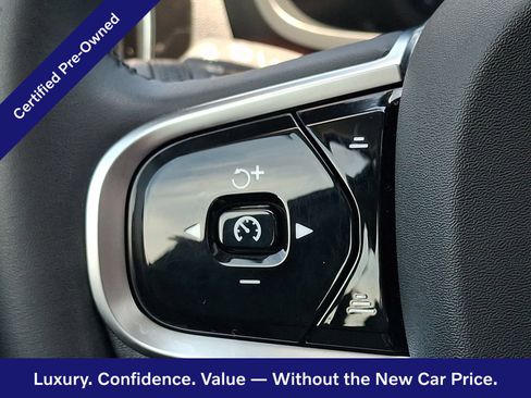 Certified 2025 Volvo S60 B5 Plus AWD/4WD image 22