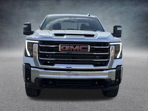 New 2026 GMC Sierra 2500 SLE image 8