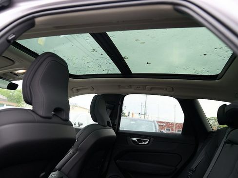 New 2026 Volvo XC60 B5 Plus w/ Climate Package AWD/4WD image 23