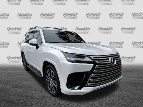 Used 2022 Lexus LX 600 4WD w/ Accessory Package (Z1) image 2