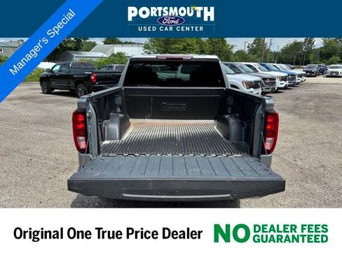Used 2024 GMC Sierra 1500 SLE image 12