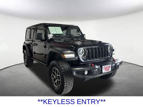 Used 2025 Jeep Wrangler Unlimited Rubicon AWD/4WD image 8
