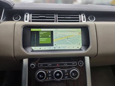 Used 2017 Land Rover Range Rover Supercharged image 17