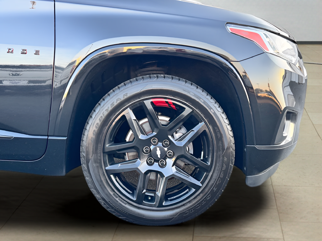 Used 2020 Chevrolet Traverse Premier w/ Redline Edition FWD image 40