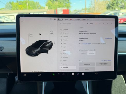 Used 2020 Tesla Model 3 Long Range AWD/4WD image 43
