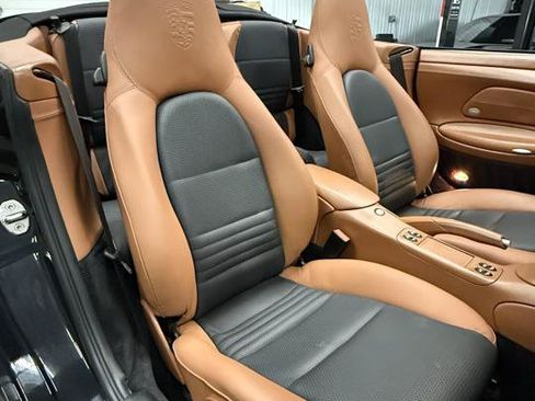Used 2004 Porsche 911 Carrera 4S AWD/4WD image 27