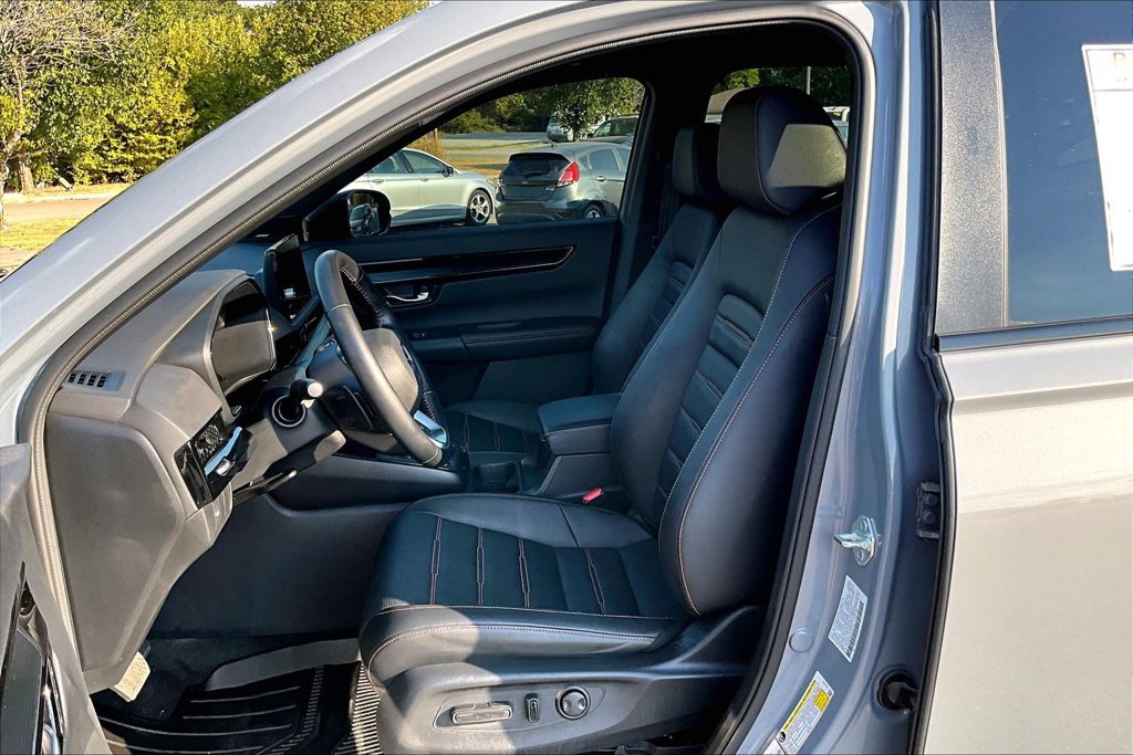 Used 2026 Honda CR-V Sport Touring image 25