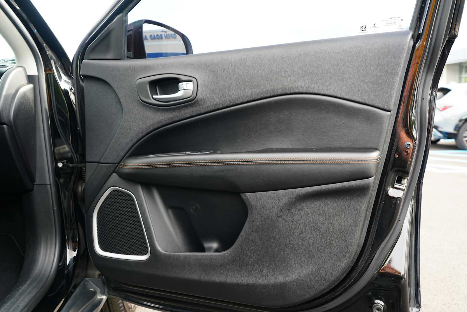 Used 2021 Jeep Compass Limited AWD/4WD image 27