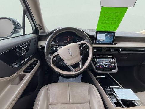 Used 2021 Lincoln Corsair Reserve w/ Elements Package image 11