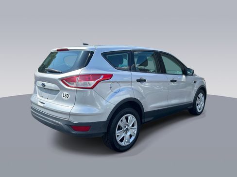 Used 2015 Ford Escape S FWD image 3